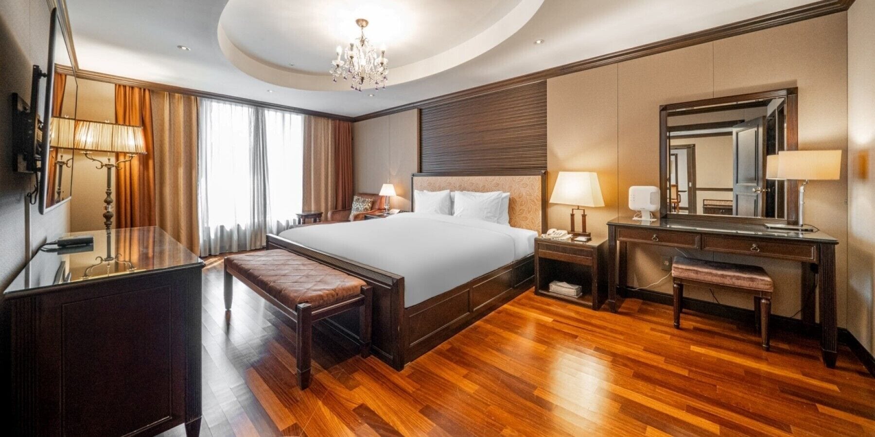 Premium bedding, in-room safe, individually decorated, desk