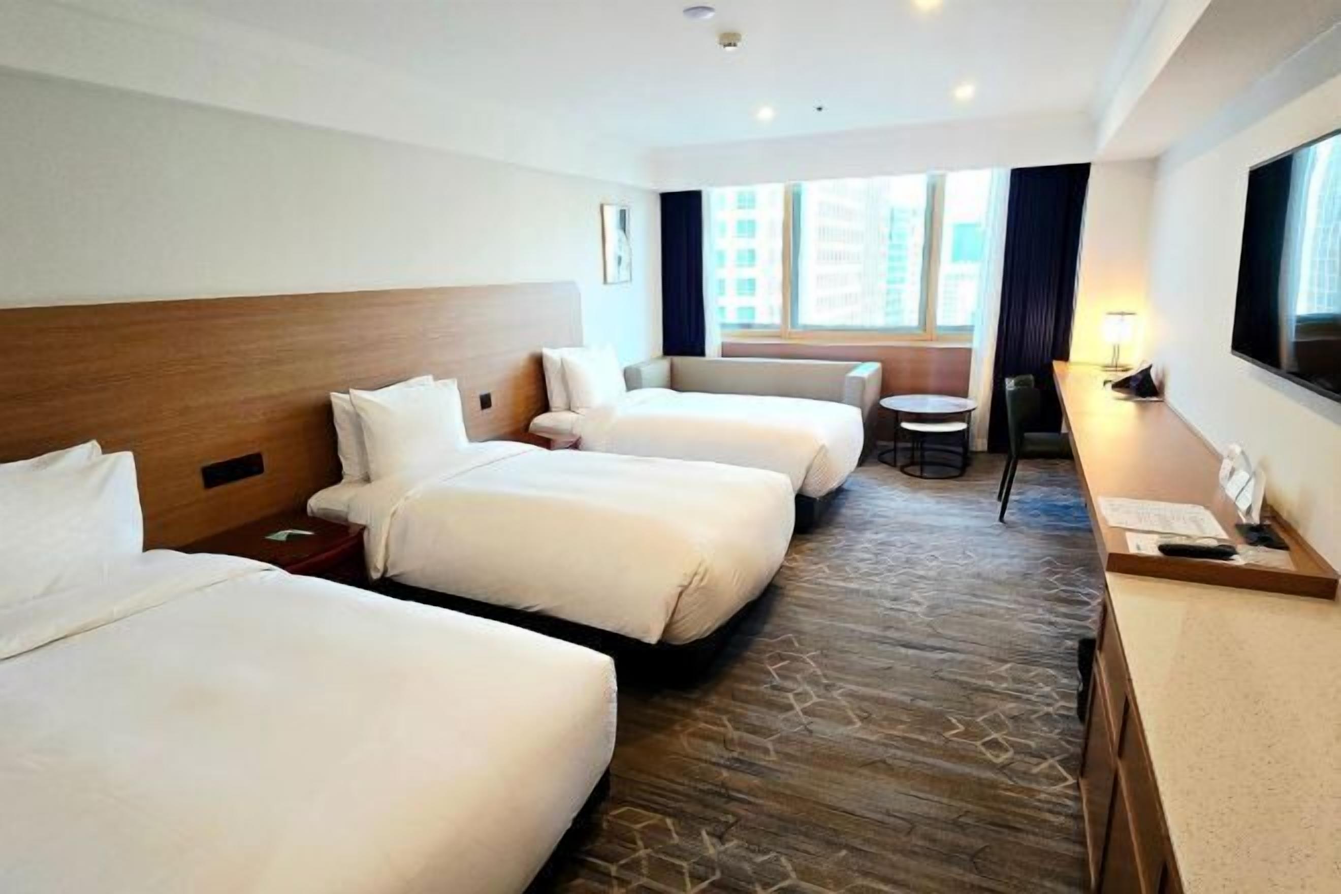 Bộ đồ giường cao cấp, két bảo mật tại phòng, trang trí khác biệt 