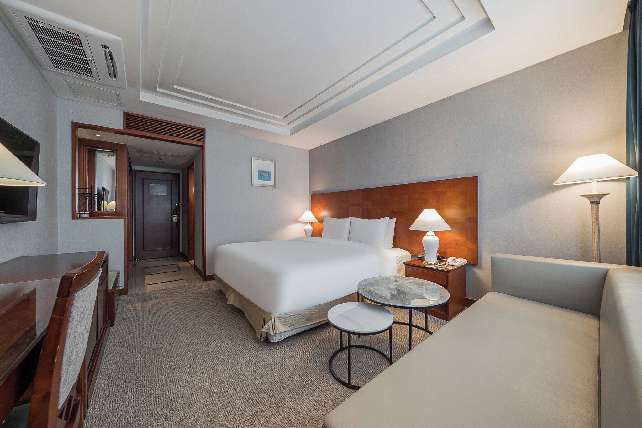 Premium bedding, in-room safe, individually decorated, desk