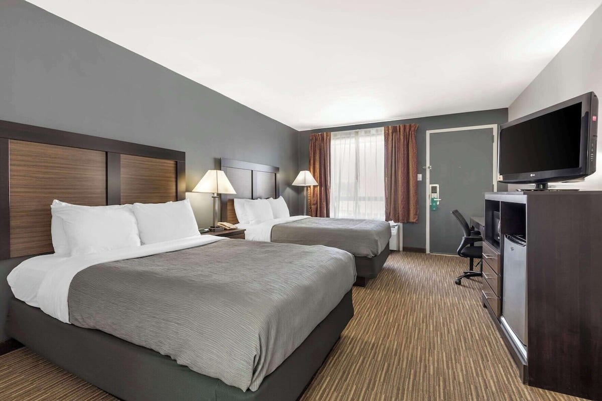 Desk, iron/ironing board, free WiFi, bed sheets