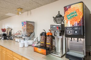 Tägliches inbegriffenes kontinentales Frühstück