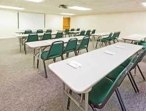 Meeting facility - Super 8 by Wyndham Miamisburg Dayton S Area OH (Miamisburg)