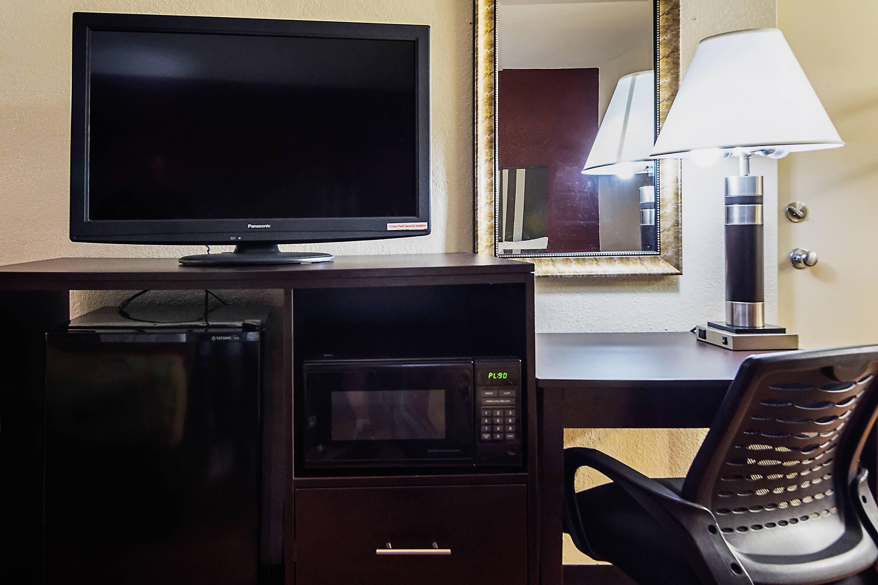 In-room safe, desk, iron/ironing board, free WiFi