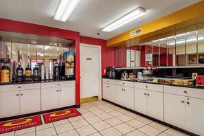 Free daily continental breakfast