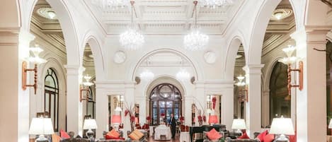 Breakfast, lunch and dinner served