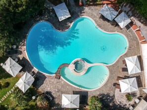 Indoor pool, outdoor pool