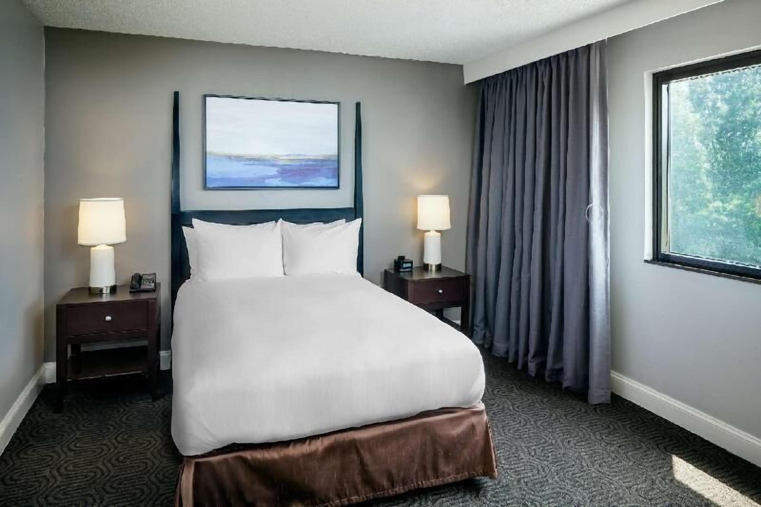 1 Schlafzimmer, hochwertige Bettwaren, Daunenbettdecken