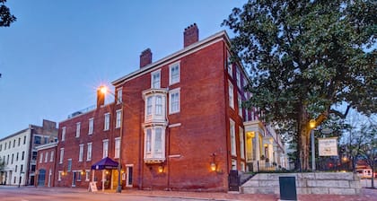 Linden Row Inn