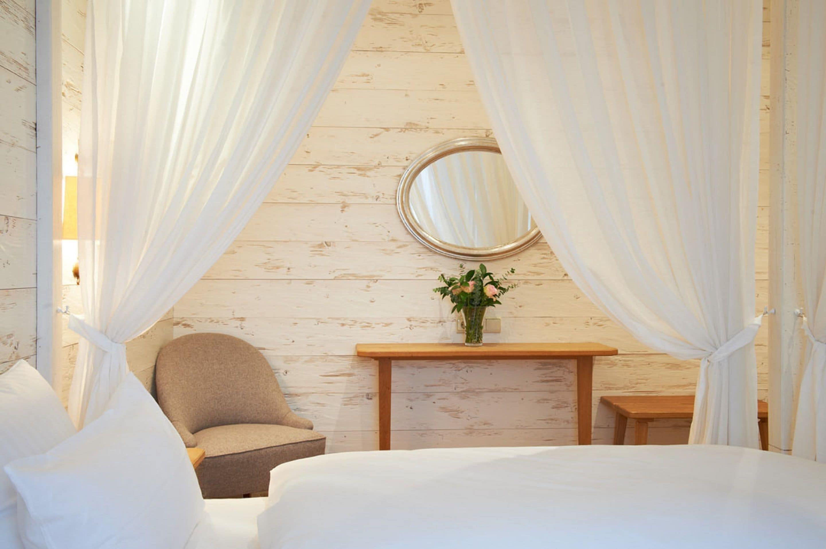 junior suite, 1 bedroom | 1 bedroom, premium bedding, down duvets, select comfort beds