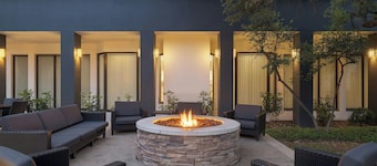 Courtyard by Marriott Dallas-Fort Worth/Bedford