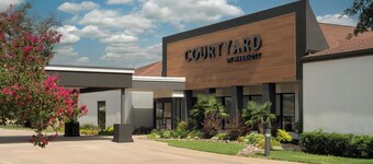Courtyard by Marriott Dallas-Fort Worth/Bedford