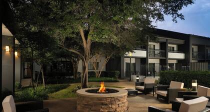Courtyard by Marriott Dallas-Fort Worth/Bedford