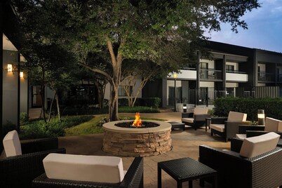 Courtyard by Marriott Dallas-Fort Worth/Bedford