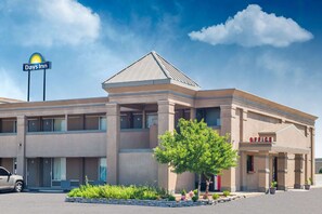 Exterior - Days Inn by Wyndham Mt. Sterling (Mount Sterling)