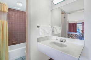 Bathroom - Days Inn by Wyndham Mt. Sterling (Mount Sterling)