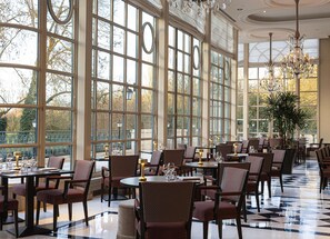 2 restaurants, breakfast, lunch, dinner served; French cuisine 