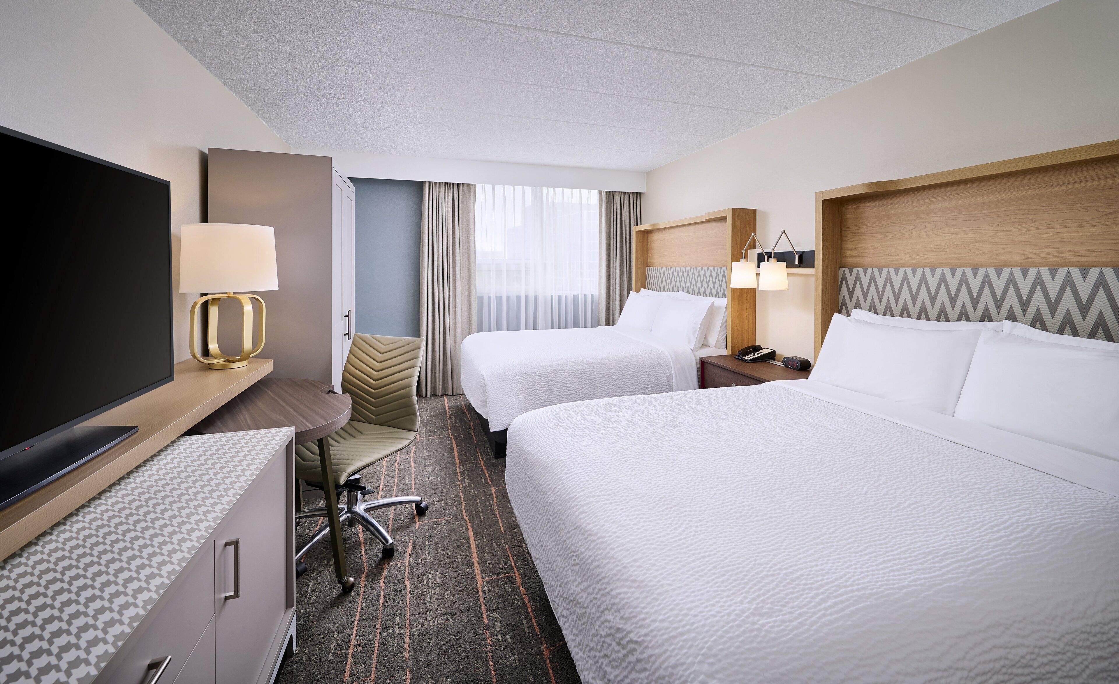 Holiday hotsell inn comforters
