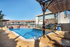 Outdoor pool, pool umbrellas