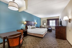 Chambre Standard, 1 très grand lit, non-fumeurs, réfrigérateur et four à micro-ondes | Coffres-forts dans les chambres, bureau