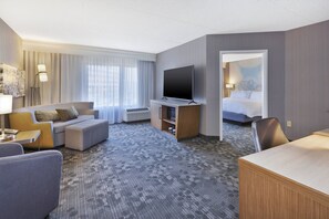 Suite, 1 Bedroom | Living room | Smart TV, Netflix