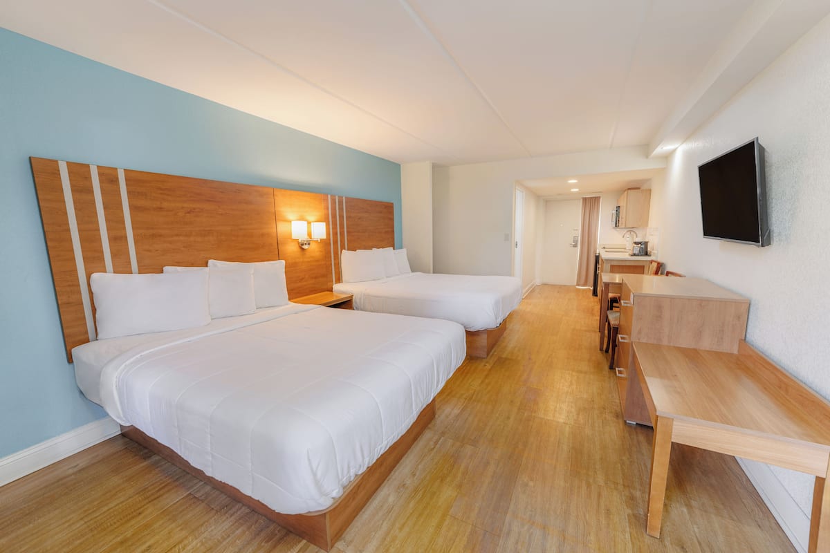 Deluxe Room, 2 Queen Beds, Kitchenette | Blackout curtains, rollaway beds, free WiFi, bed sheets