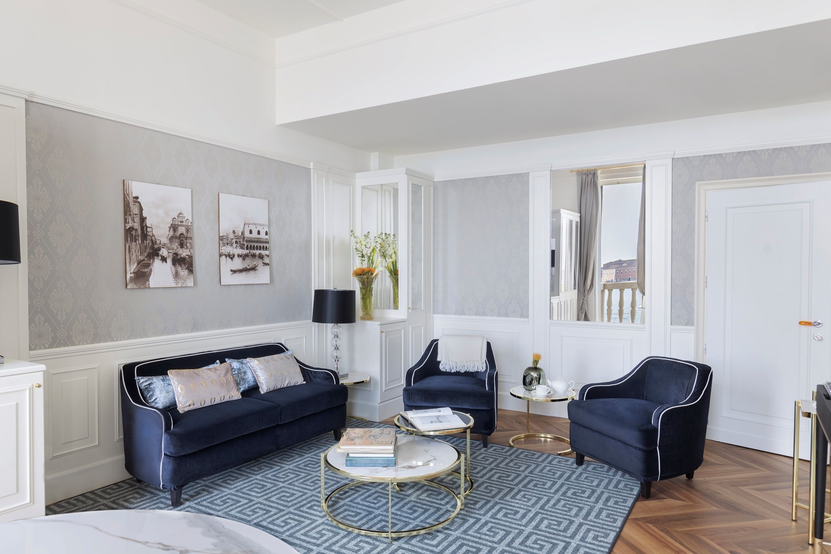 suite, balcony, lagoon view (borges) | living area