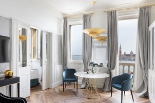 Signature Suite, Balcony, Lagoon View (Borges) | Premium bedding, down comforters, minibar, in-room safe