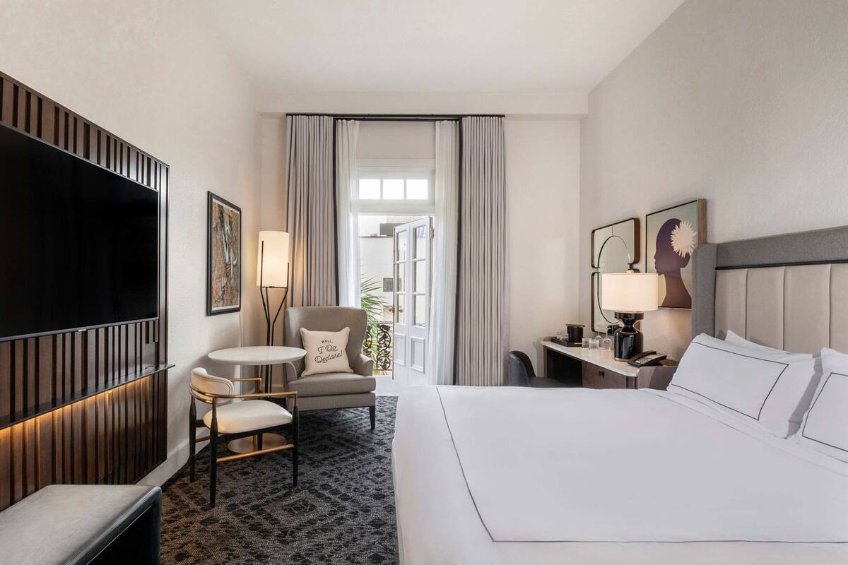 In-room safe, individually decorated, individually furnished, desk