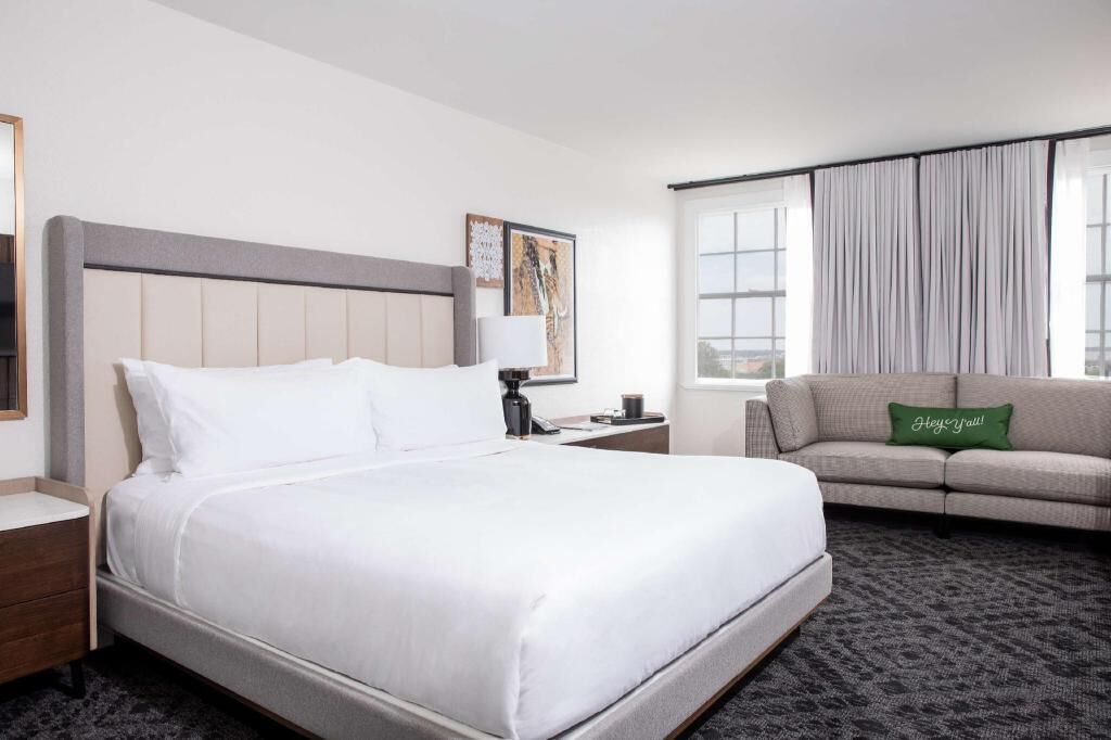 In-room safe, individually decorated, individually furnished, desk