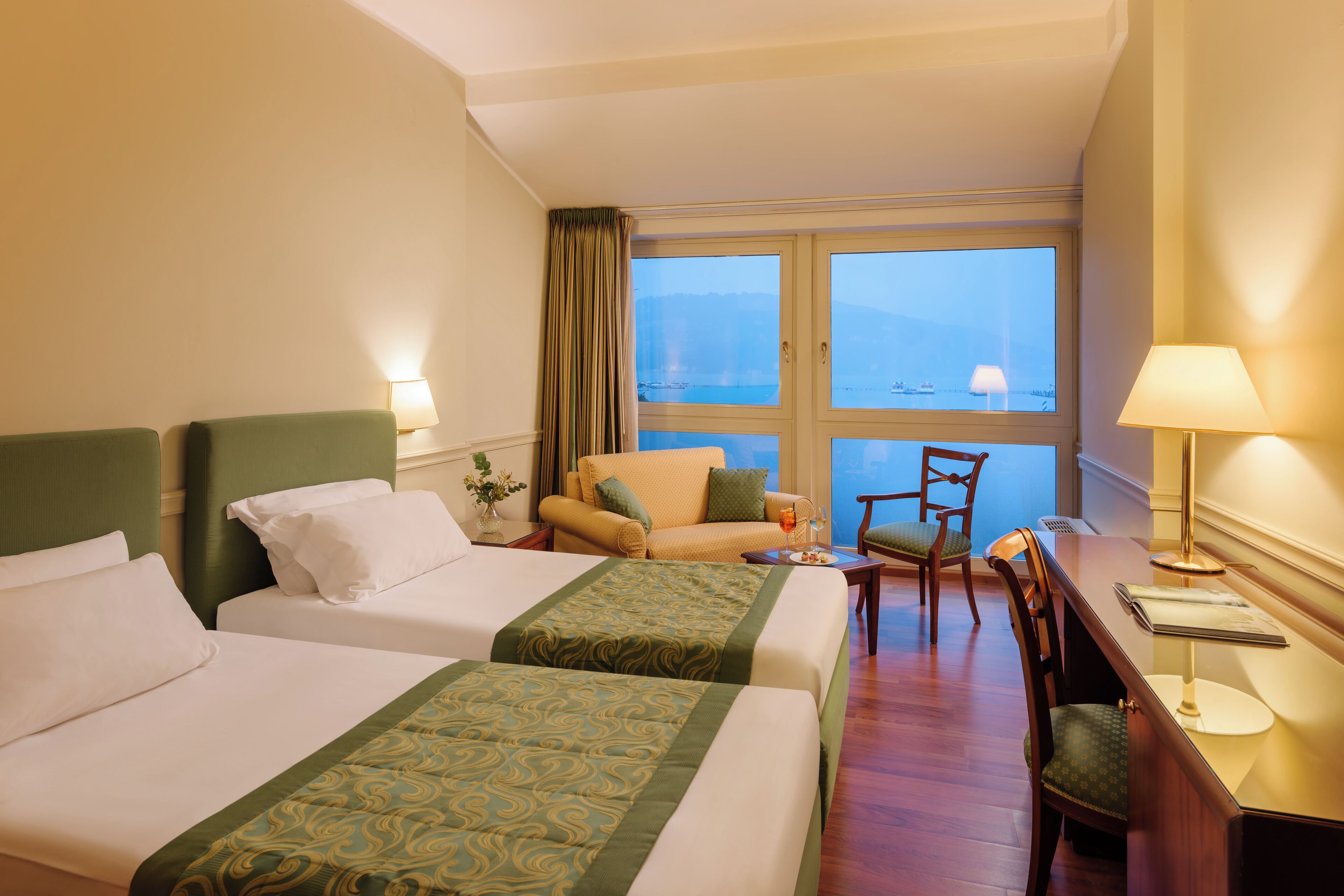 premium bedding, minibar, in-room safe, desk