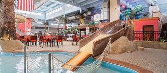 Ramada by Wyndham Sioux Falls Airport-Waterpark & Event Ctr