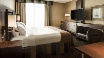 1 bedroom, in-room safe, desk, iron/ironing board