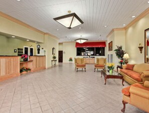 Reception - Ramada by Wyndham Wytheville (Wytheville)
