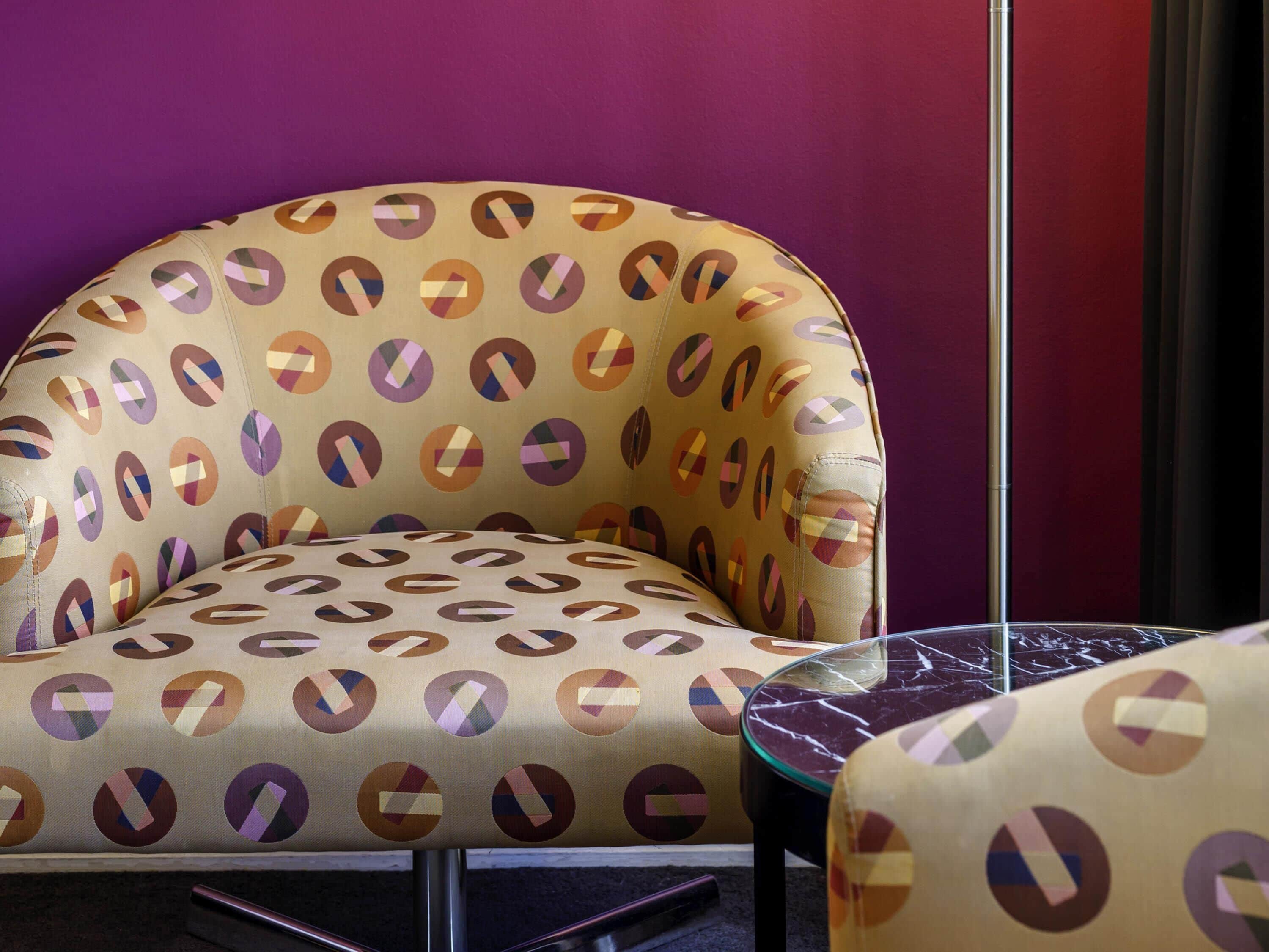 이탈리아 프레떼 시트, 고급 침구, 필로우탑 침대, 미니바