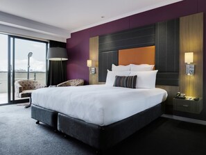 Classic Room, 1 Queen Bed | Frette Italian sheets, premium bedding, pillow-top beds, minibar