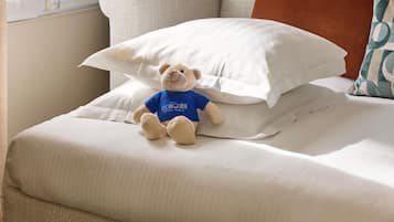 Deluxe Suite, 1 King Bed, 2 Bathrooms