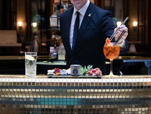 Bar (on property) - l'Echiquier Opéra Hotel Paris - MGallery Collection (Paris)