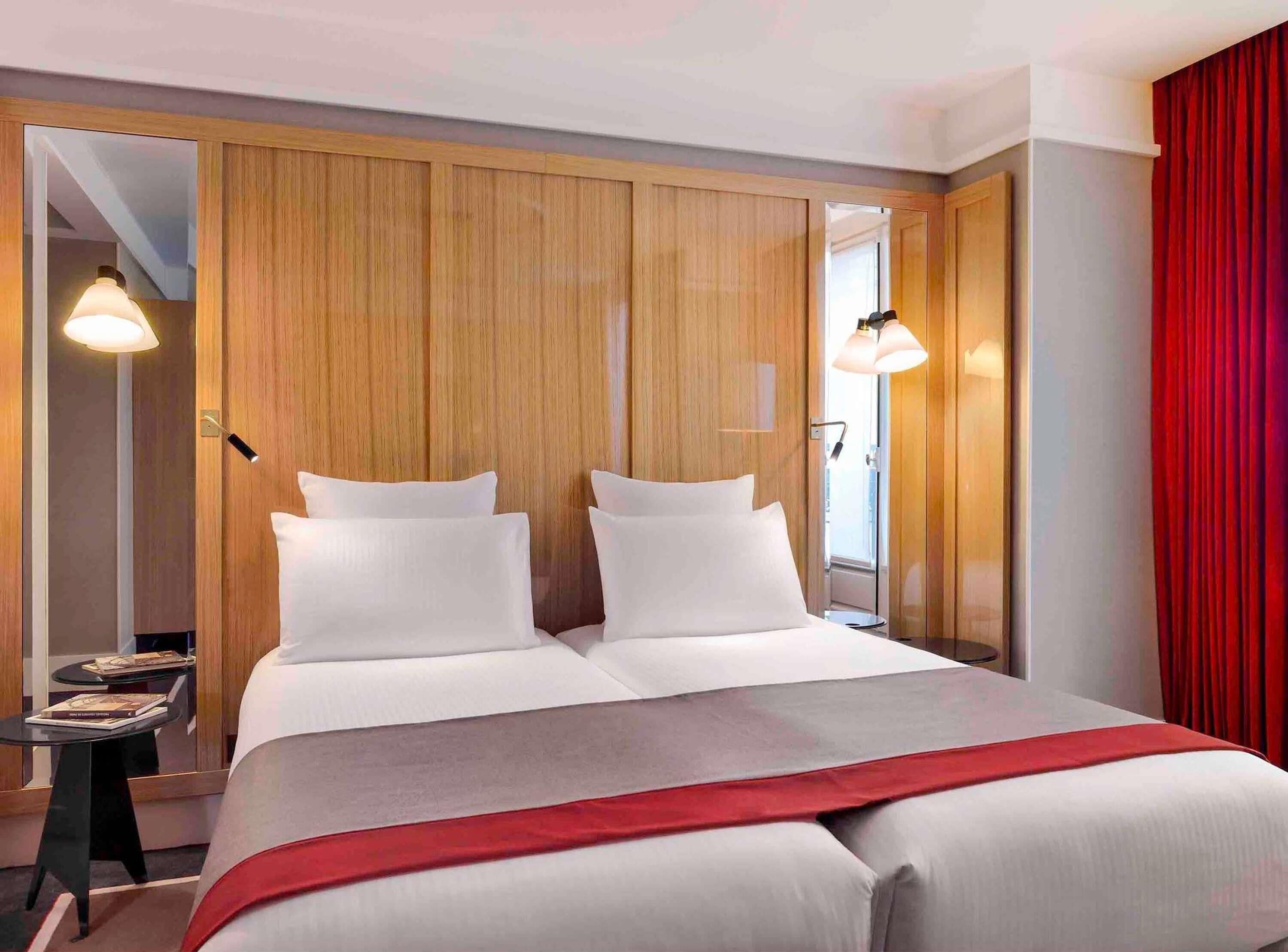 Premium bedding, free minibar, in-room safe, desk