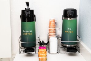 Free daily continental breakfast