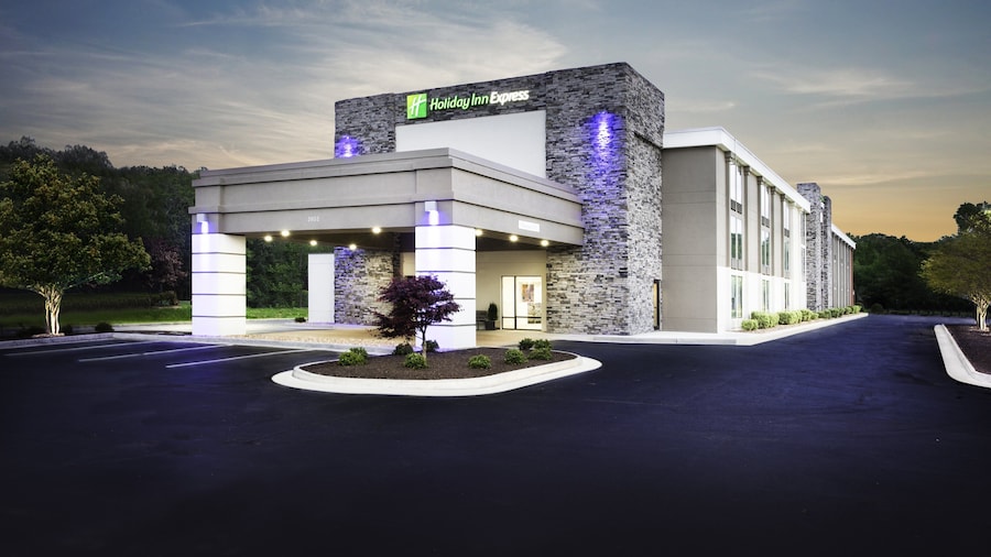 Holiday Inn Express Hopewell - Fort Lee Area by IHG