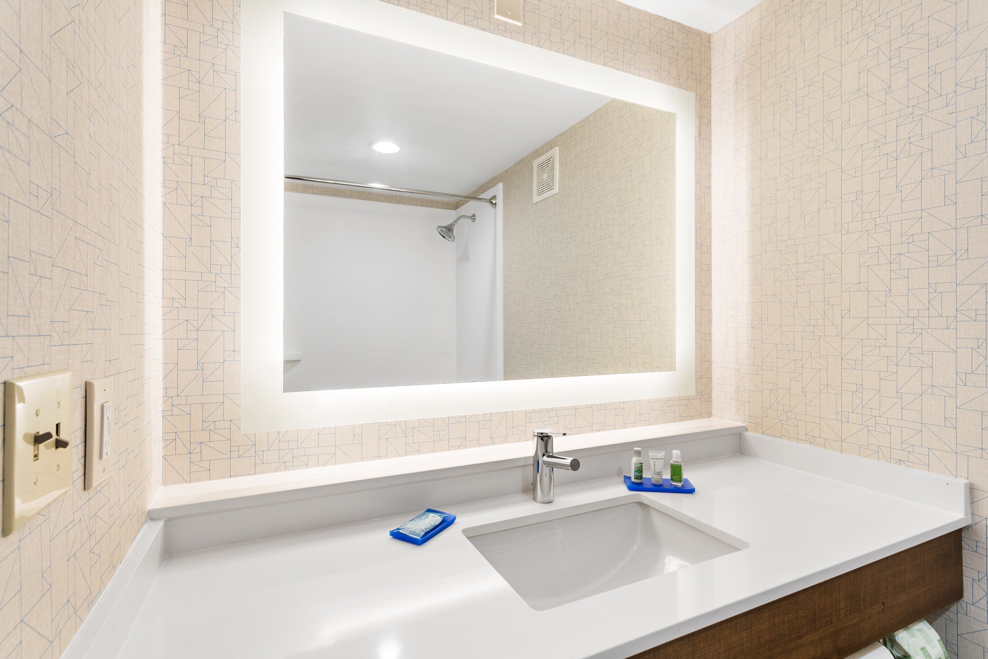 Hair dryer, towels