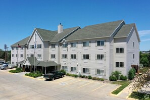 Front of property - Willow Inn Suites Rochester (Rochester)