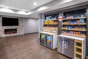 Snack bar - Hampton Inn Sanford (Sanford)
