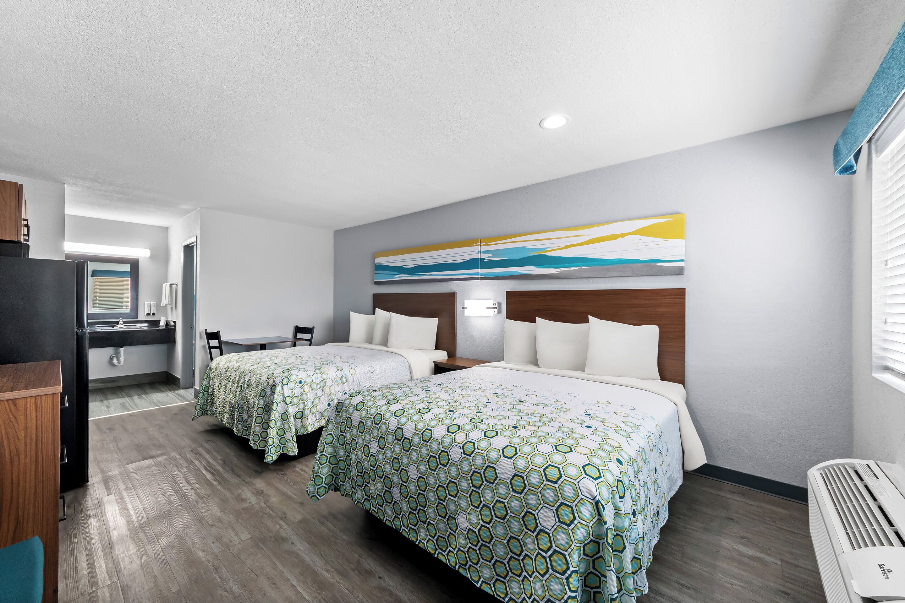 Foto - HomeTowne Studios by Red Roof San Antonio E - Frost Bank Center