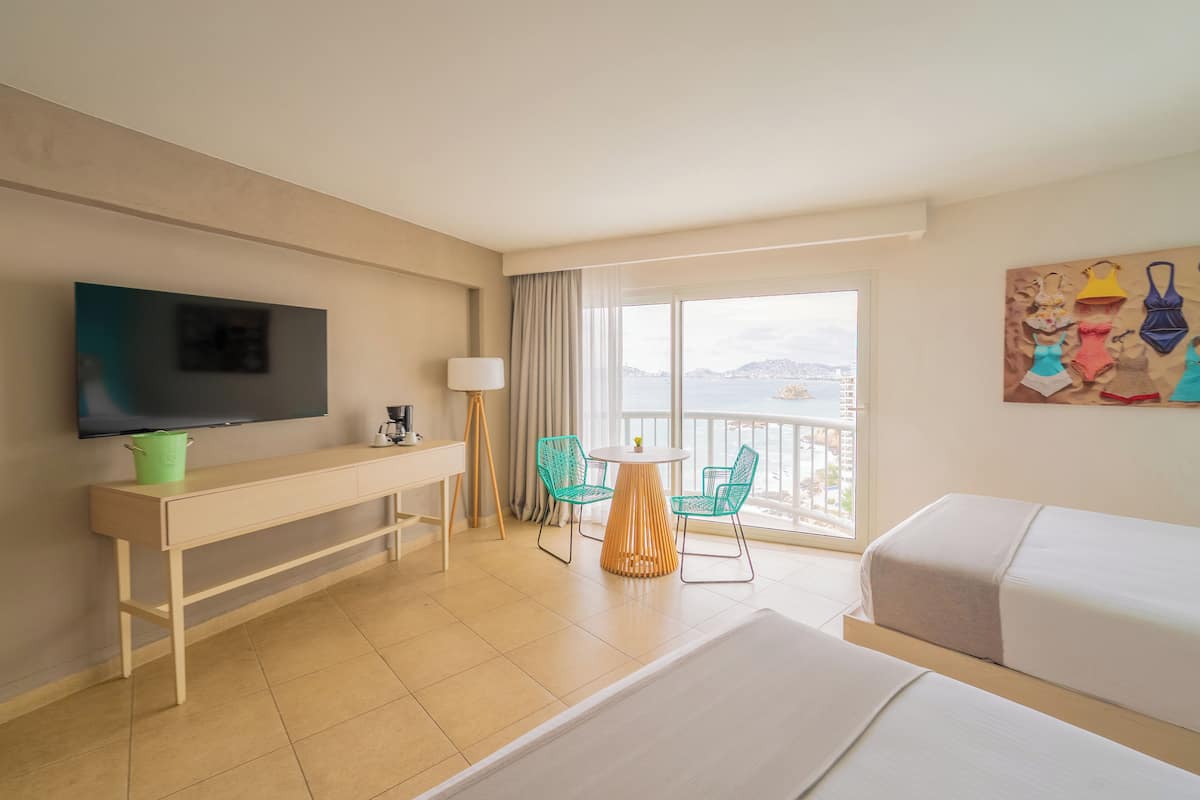Confort Double Partial Ocean View | 高級寢具、客房內保險箱、遮光布/窗簾、熨斗/熨衣板
