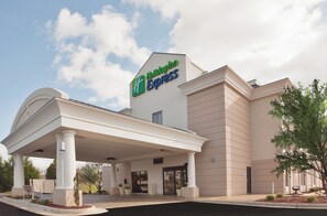 Exterior - Holiday Inn Express Lynchburg by IHG (Lynchburg)