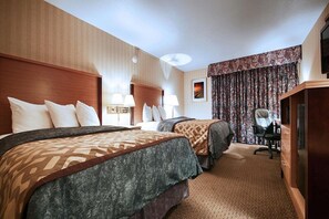 Työpöytä, pimennysverhot, silitysrauta/-lauta, ilmainen Wi-Fi