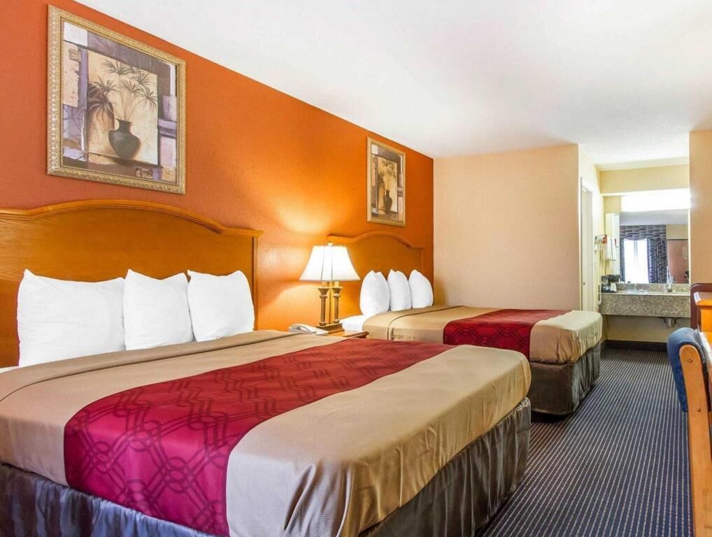 مكواة/لوح كي وواي فاي مجانًا وملاءات أسرّة