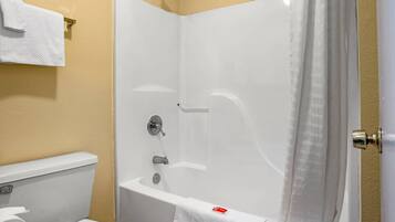 Strykejern/-brett, barnesenger, wi-fi (inkludert) og sengetøy