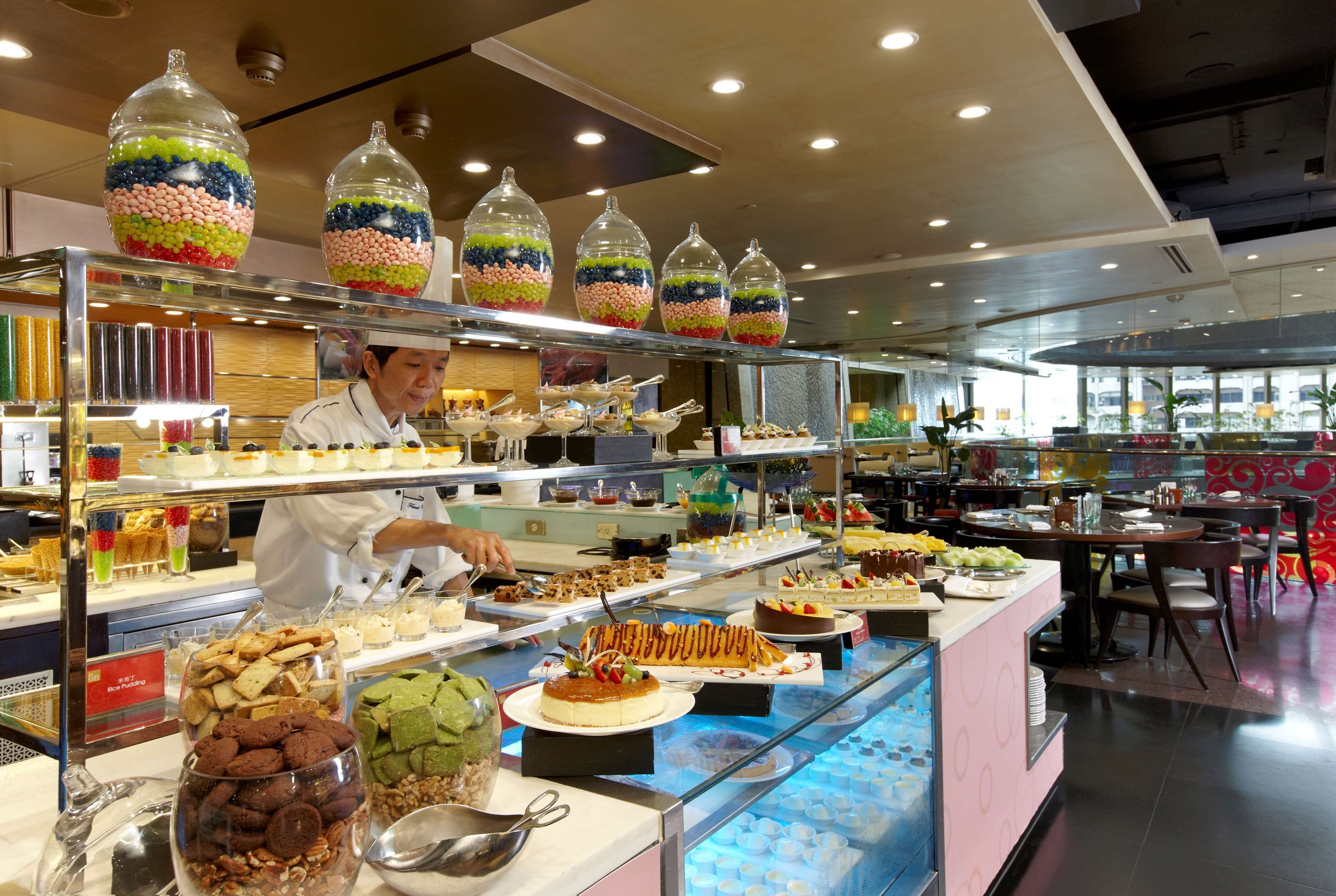 5 restaurants, breakfast, lunch, dinner served; chinese cuisine